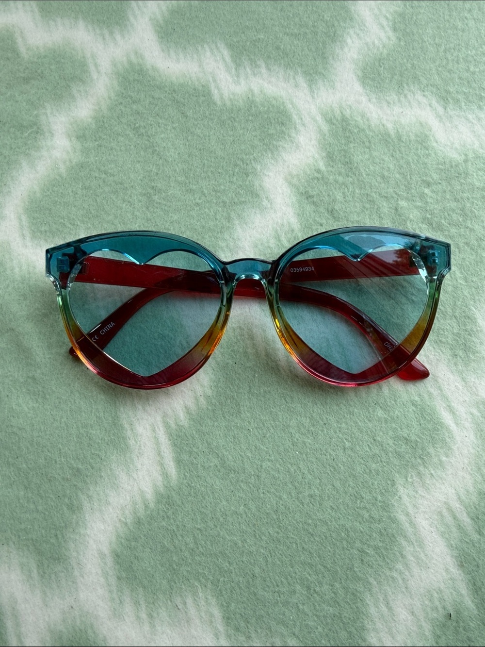 Colorful Gradient Round Heart Sunglasses - Blue - Red Fade Frame Light Aqua Lens